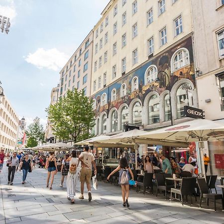 Palais Palffy Apartments Вена Экстерьер фото